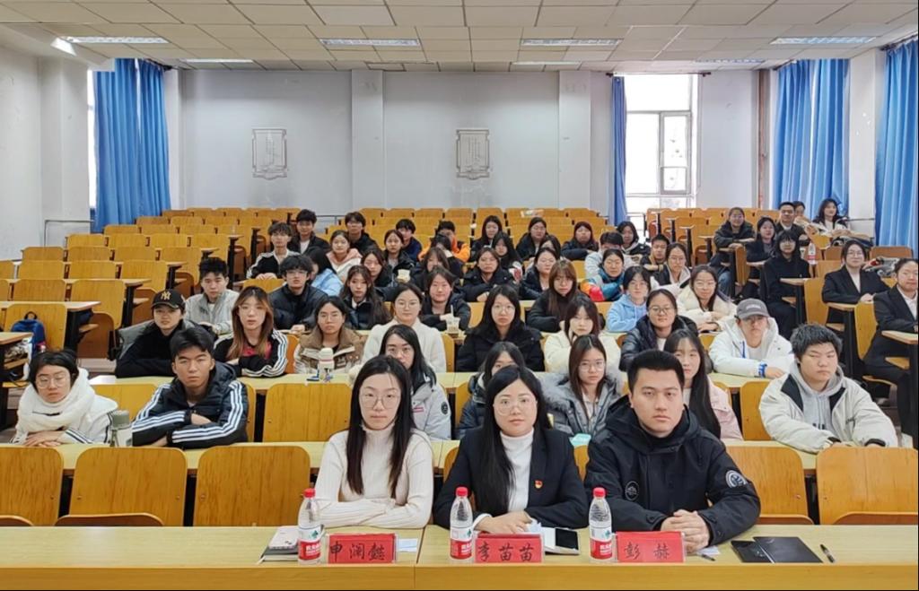 1B4CE